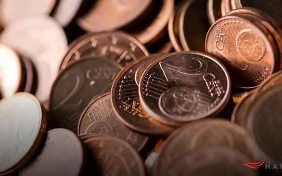 How to Sell Digital Products for Passive Income: Tips & Strategies